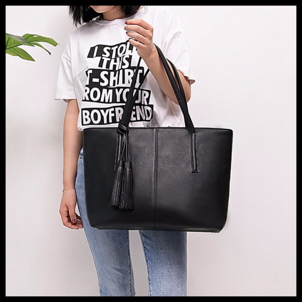 NEW RENATA Shoulder Bag - Picture 5 of 8